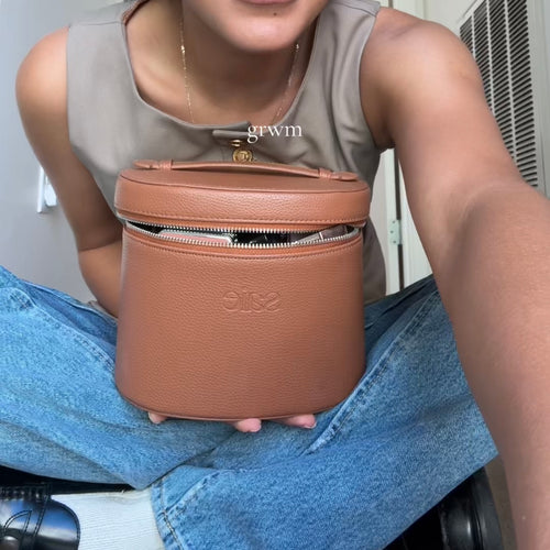 The Vanity Case