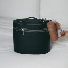 The Large Vanity Case