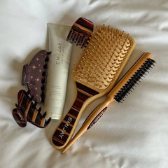 BAMBOO PADDLE BRUSH IN NIGHTCAP