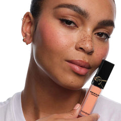 Make Me Blush 12H Blurring Liquid Blush
