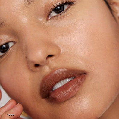 Signature Lip Lightweight Lipstick