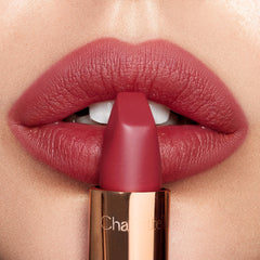 Matte Revolution Lipstick "M.i. Kiss"