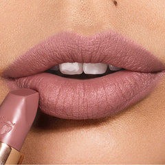 Matte Revolution Lipstick "Very Victoria"