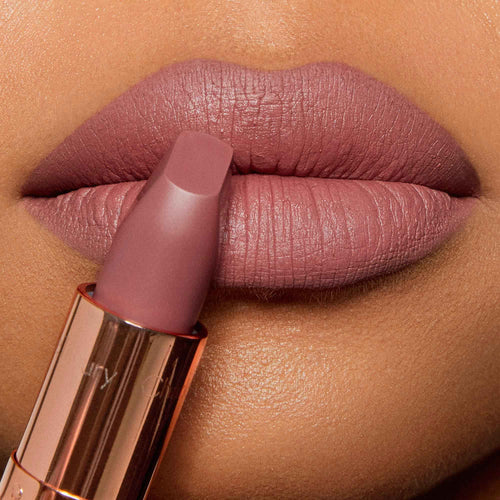 Matte Revolution Lipstick "Very Victoria"