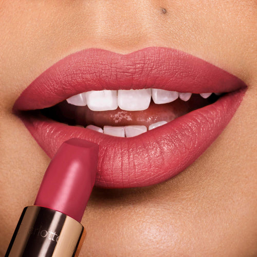 Matte Revolution Lipstick "Gracefully Pink"