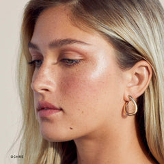 The Minimalist Perfecting Complexion Foundation and Concealer Stick