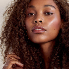 The Minimalist Perfecting Complexion Foundation and Concealer Stick